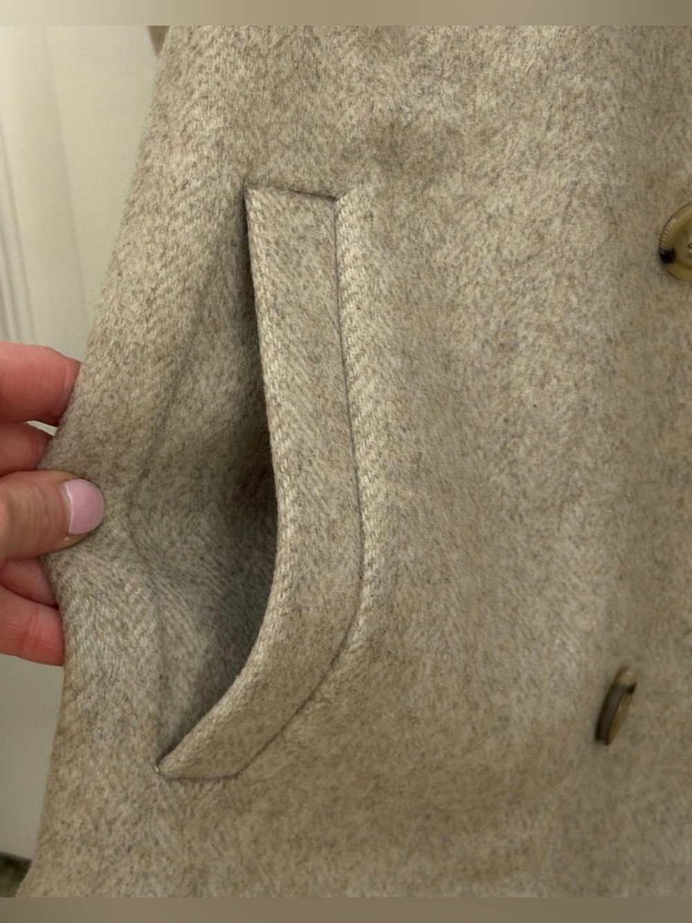 Hollister Soft Wool Blend Cropped Pea Coat in “Oatmeal/Cream Herringbone” Size S - Picture 6 of 10